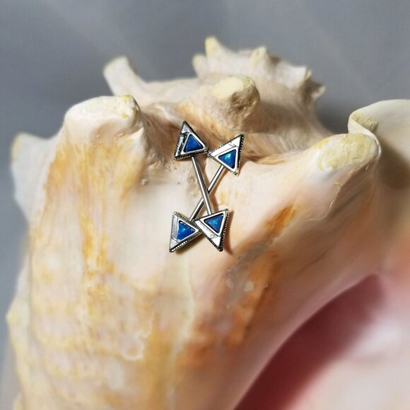 PAIR Aqua blue synthetic opal arrowhead nipple bars 14G NWT - Picture 3 of 3